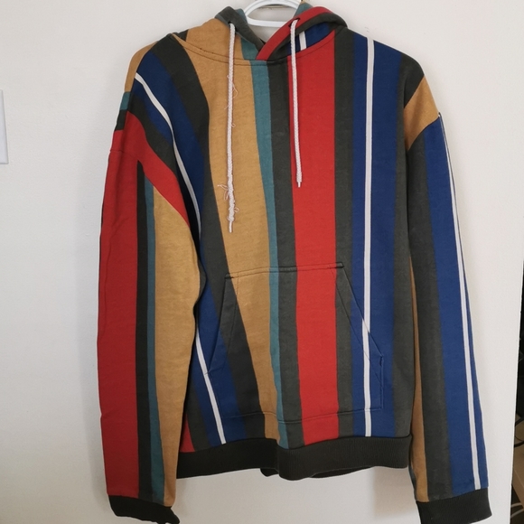 Urban Outfitters hoodie/sweater/sweatshirt - Picture 1 of 3